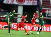 开云体育平台APP-足球赛事热度持续升温，观众沸腾的简单介绍