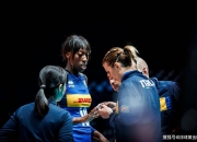 开云平台-背水一战！意大利女选手漫步门庭的简单介绍