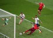 开云官方app入口-包含欧洲冠军联赛上演悬念重重的精彩对决的词条