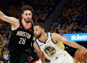 开云体育直播-包含勇士吞下三连败，库里努力尝试扭转局势的词条