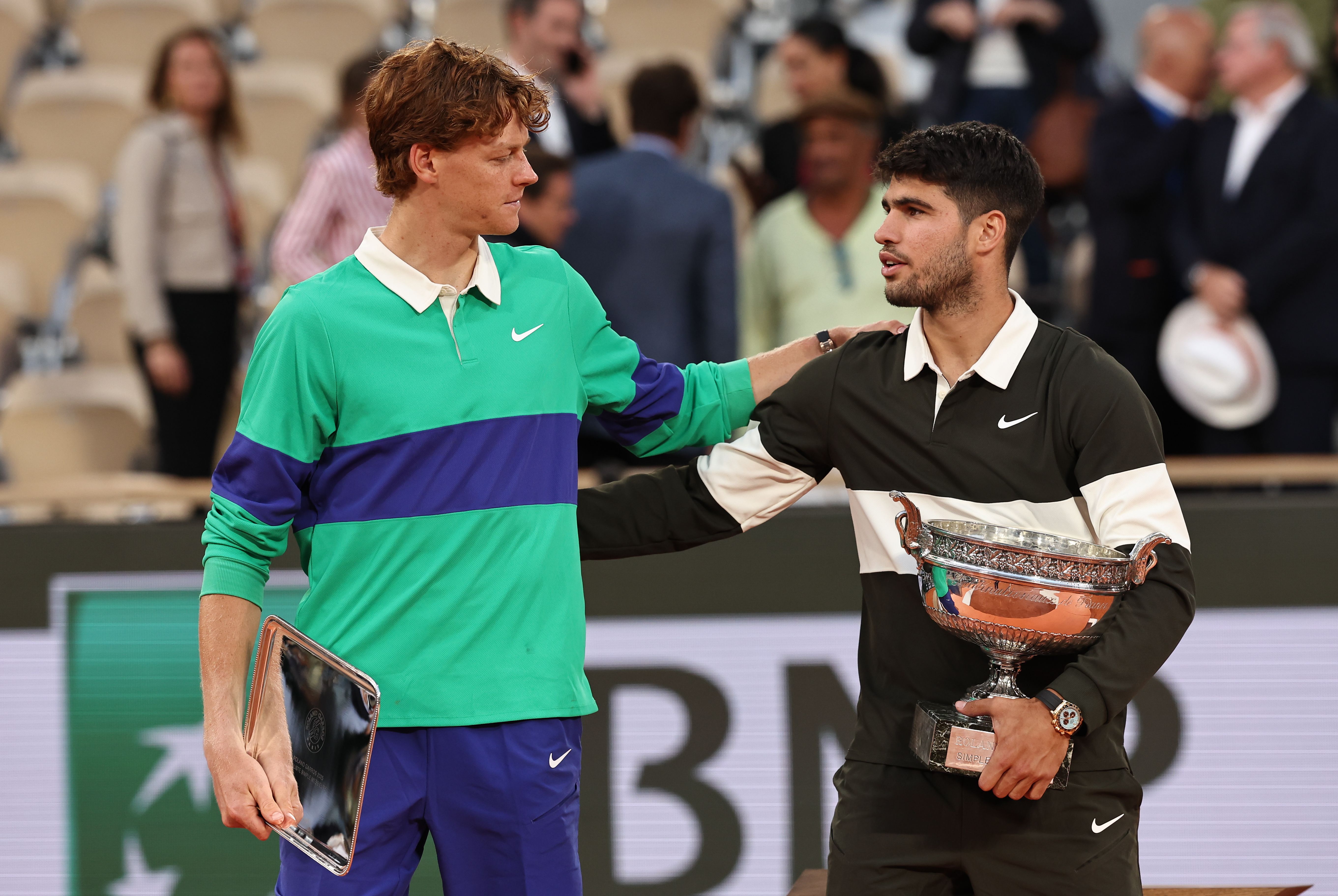 包含西班牙网球队险胜意大利网球队,阿尔卡拉斯送出助攻的词条 包含西班牙网球队险胜意大利网球队,阿尔卡拉斯送出助攻的词条