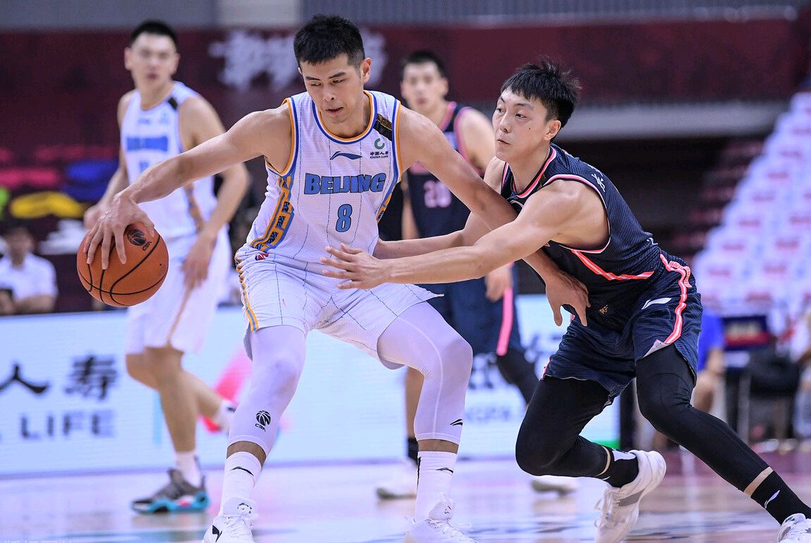 强强碰撞再次上演,双方实力均衡的简单介绍 强强碰撞再次上演,双方实力均衡的简单介绍