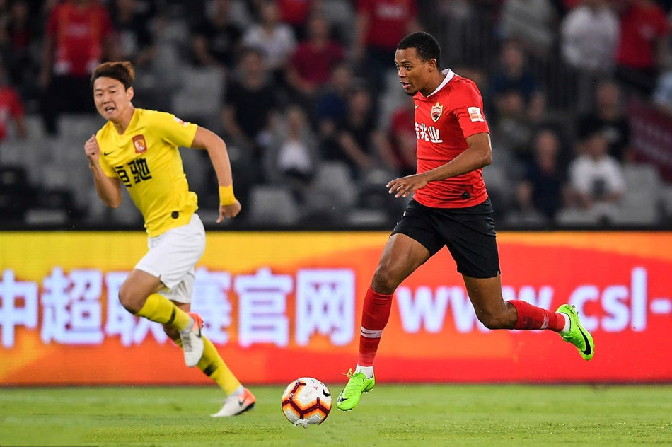 南安普顿逆袭,保级形势稍缓 南安普顿逆袭,保级形势稍缓