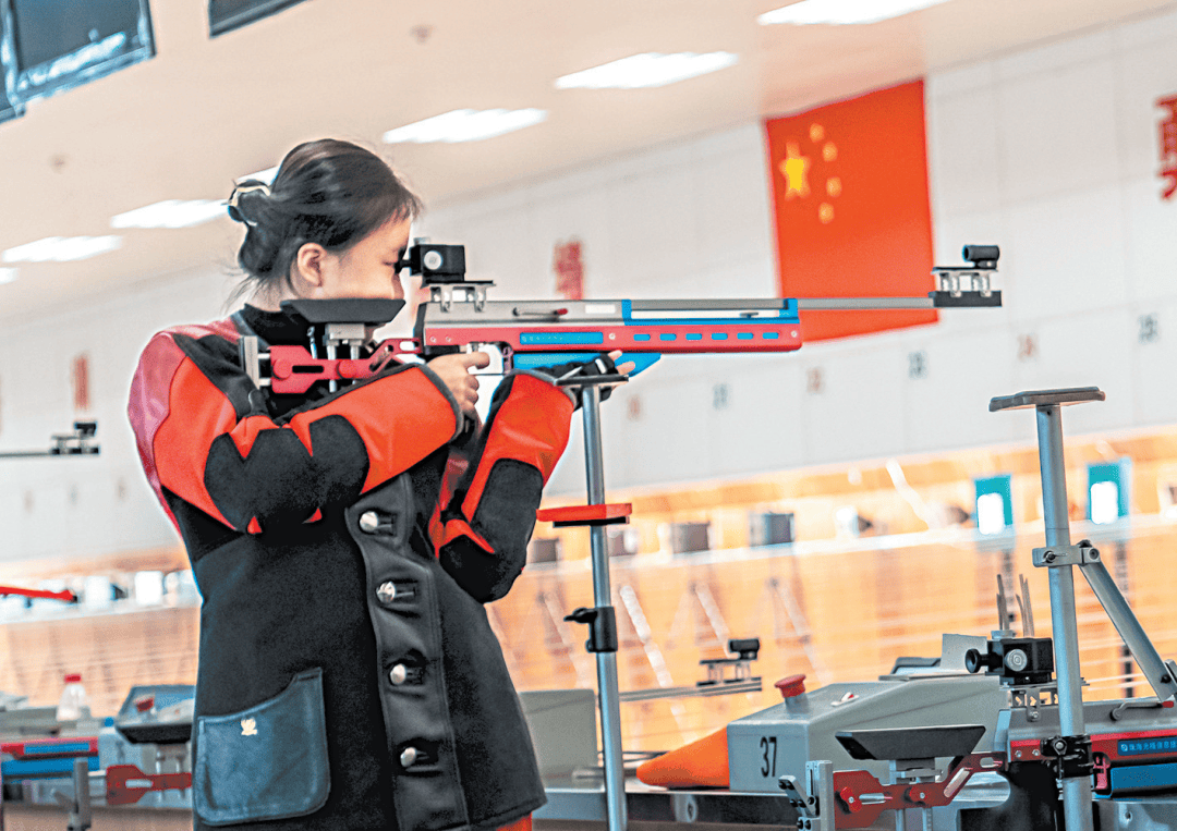 射击女子米气步枪决赛挪威选手称霸的简单介绍