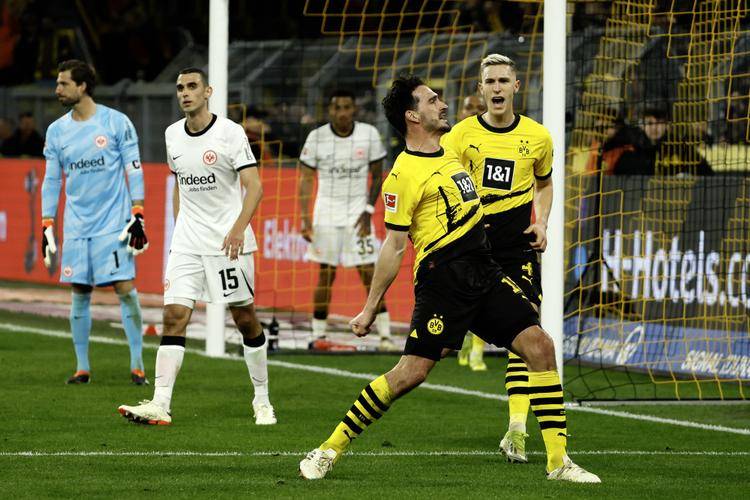 包含柏林赫塔主场胜出，德甲积分榜前六名位置稳固的词条