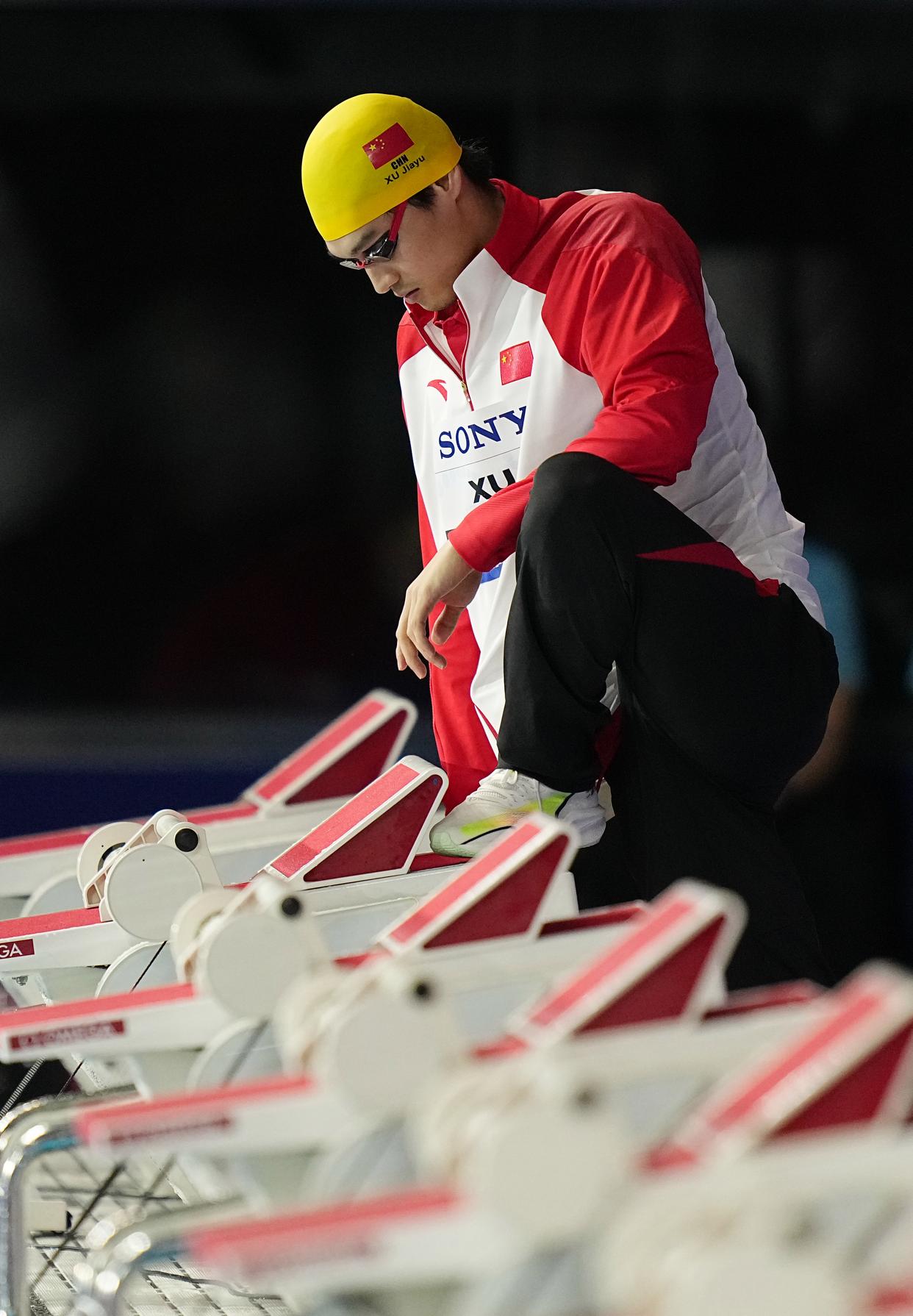 台湾游泳运动员创造个人最佳成绩晋级半决赛的简单介绍