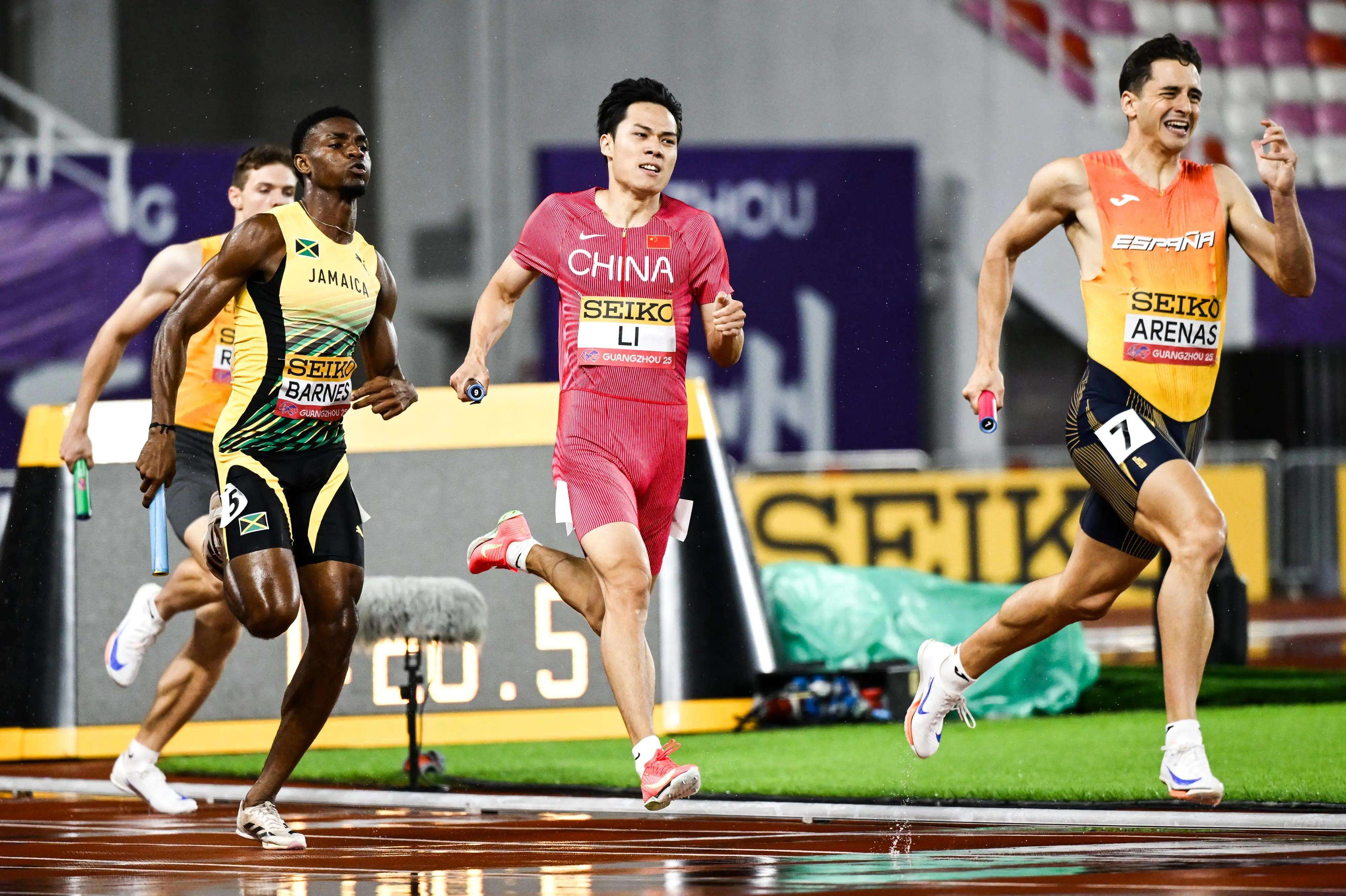 卡塔尔田径选手超越一切极限