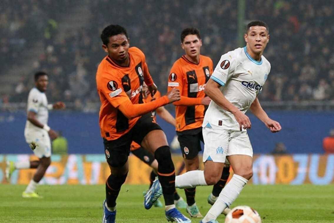 关于纷争持续！欧洲豪门争夺晋级门票的信息