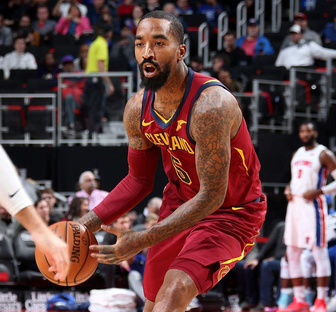 关于中国羽毛球队绝杀英格兰羽毛球队，马琳打破历史纪录的信息