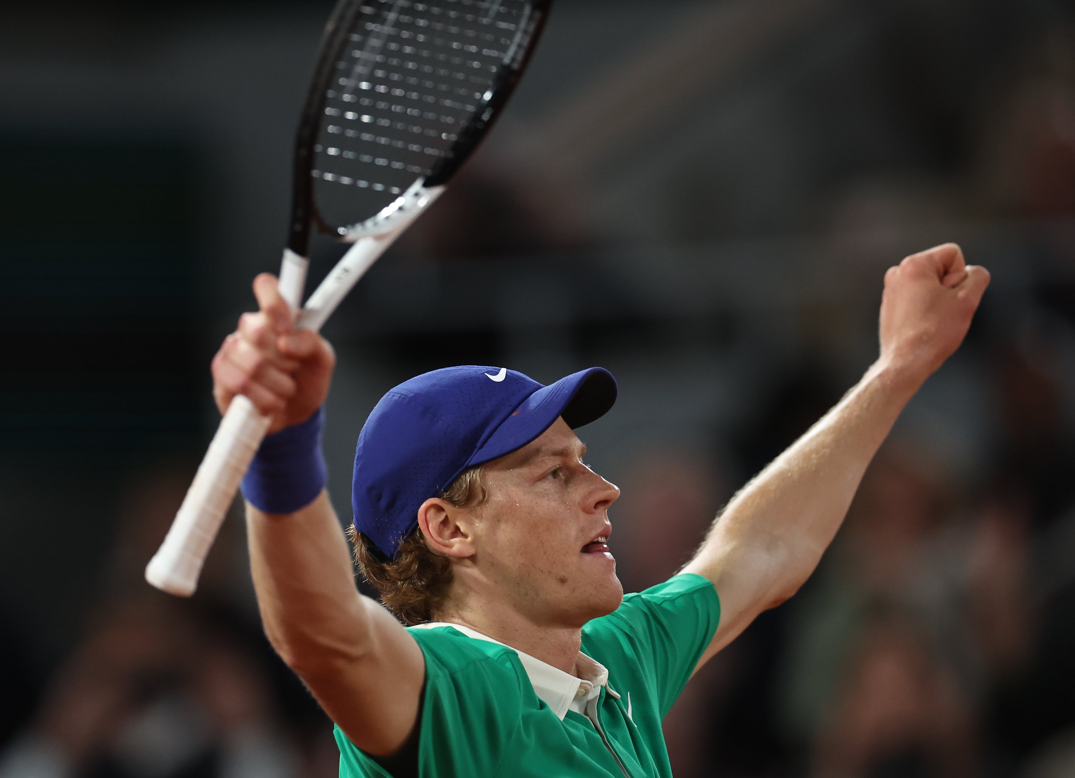 关于法网绝杀澳网，辛纳刷新纪录的信息