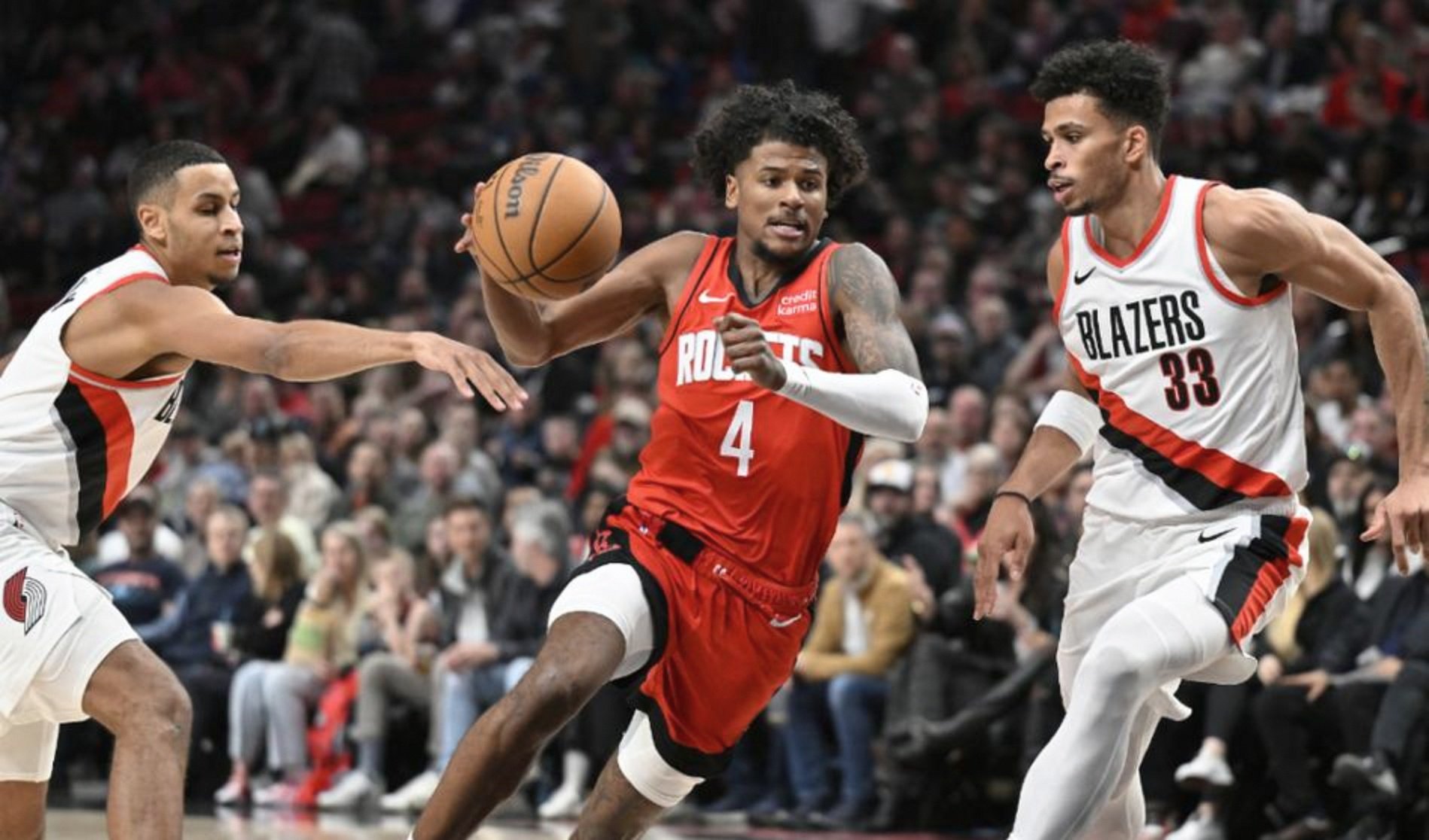 开拓者队客场大胜，收获比赛胜利