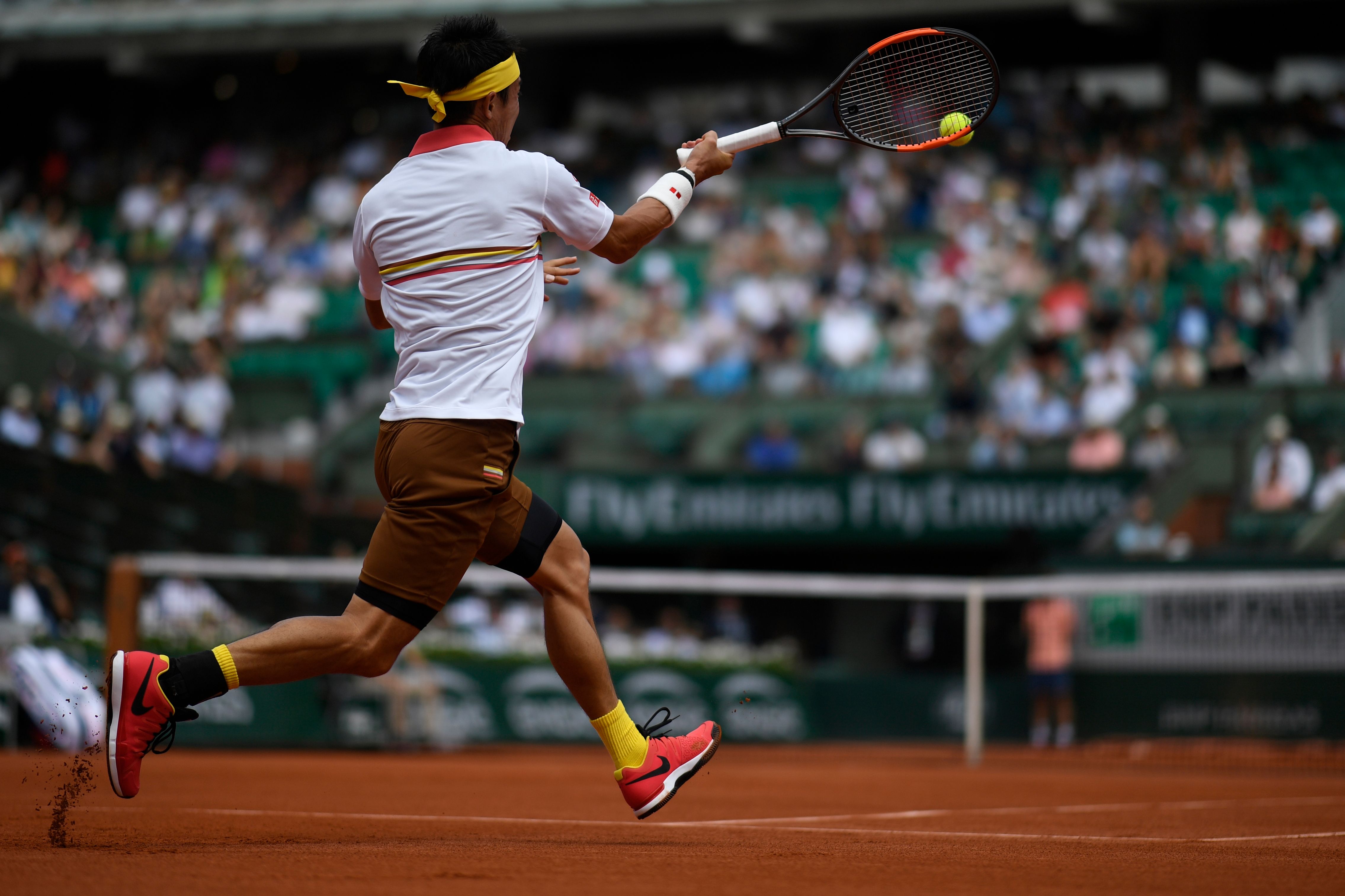 包含法网鏖战戴维斯杯，蒂姆关键制胜的词条