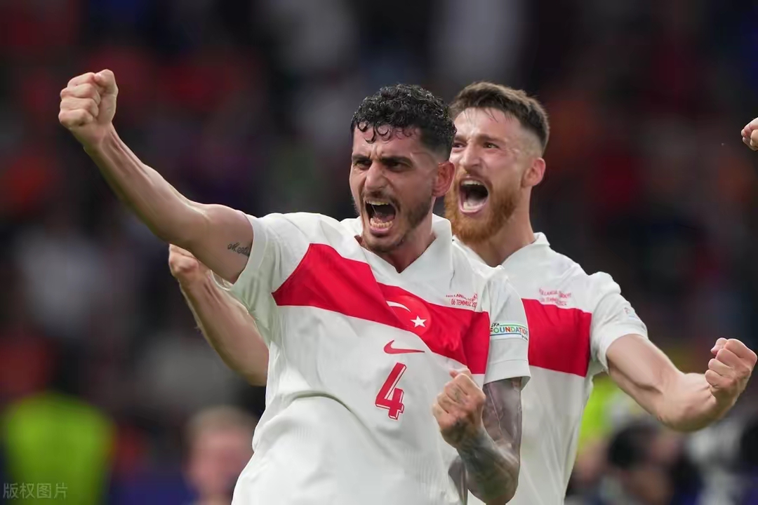 荷兰完胜波兰，恩昆库制霸全场的简单介绍