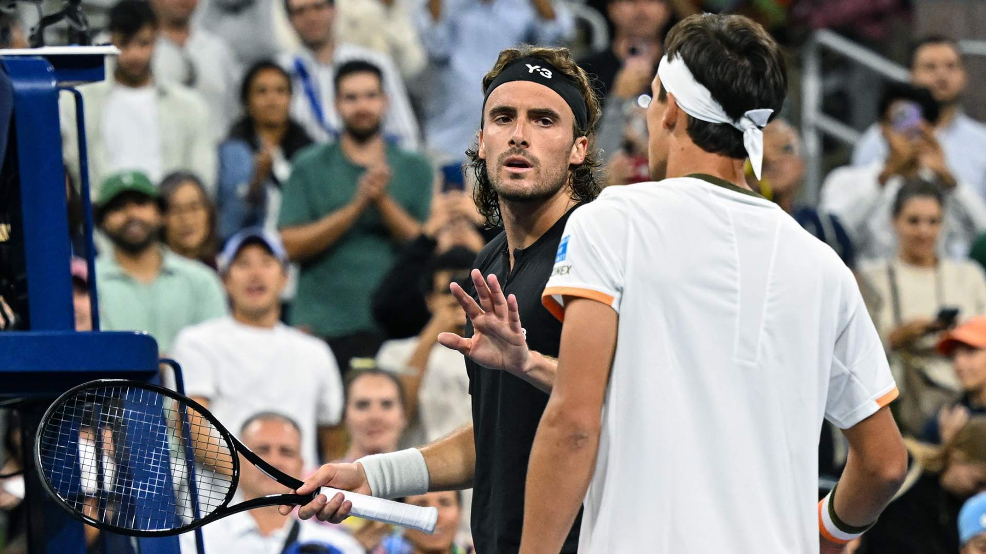 西班牙网球队翻盘澳大利亚网球队，西西帕斯绝境逆转的简单介绍