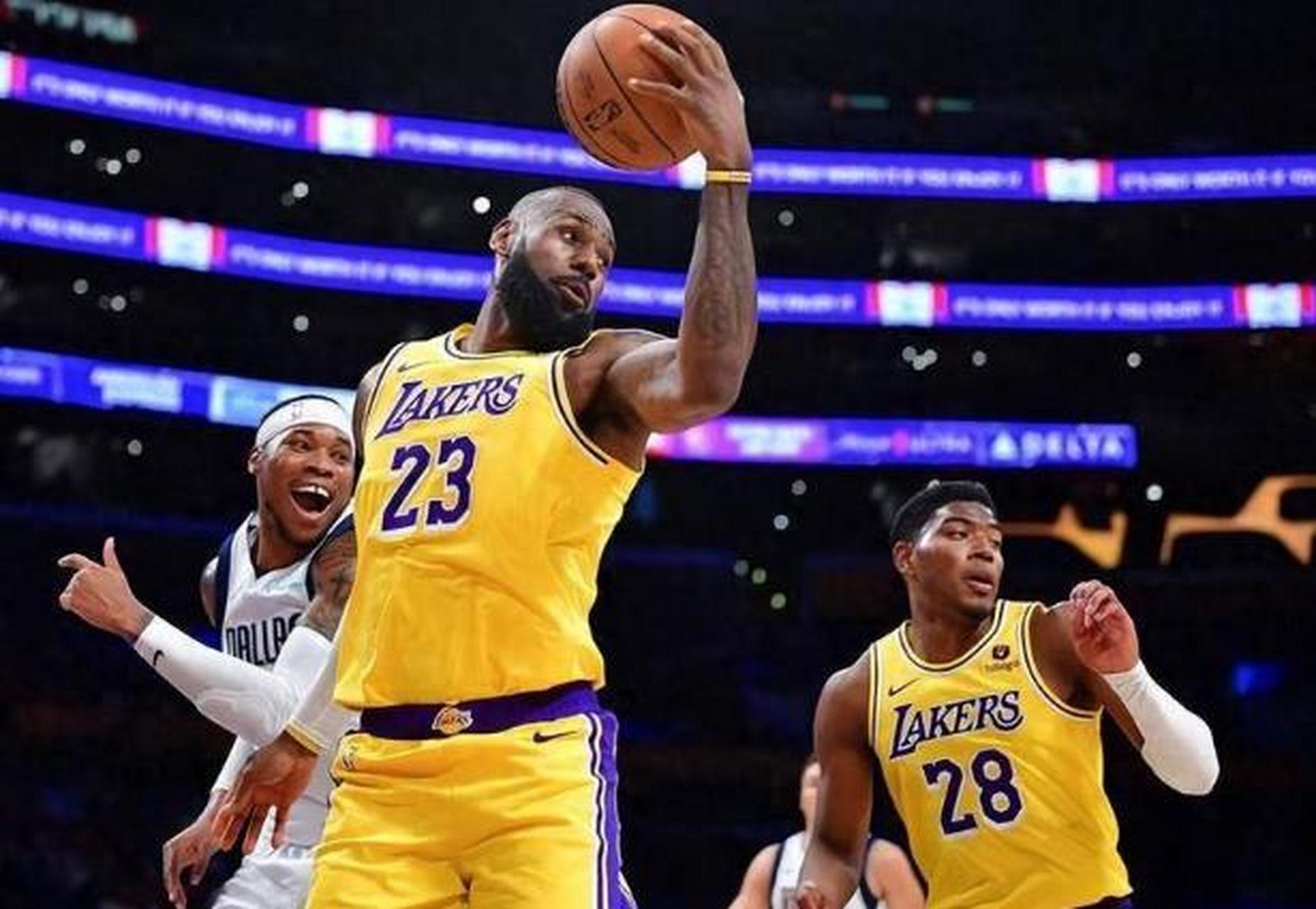 山西队鏖战辽宁队，詹姆斯关键制胜