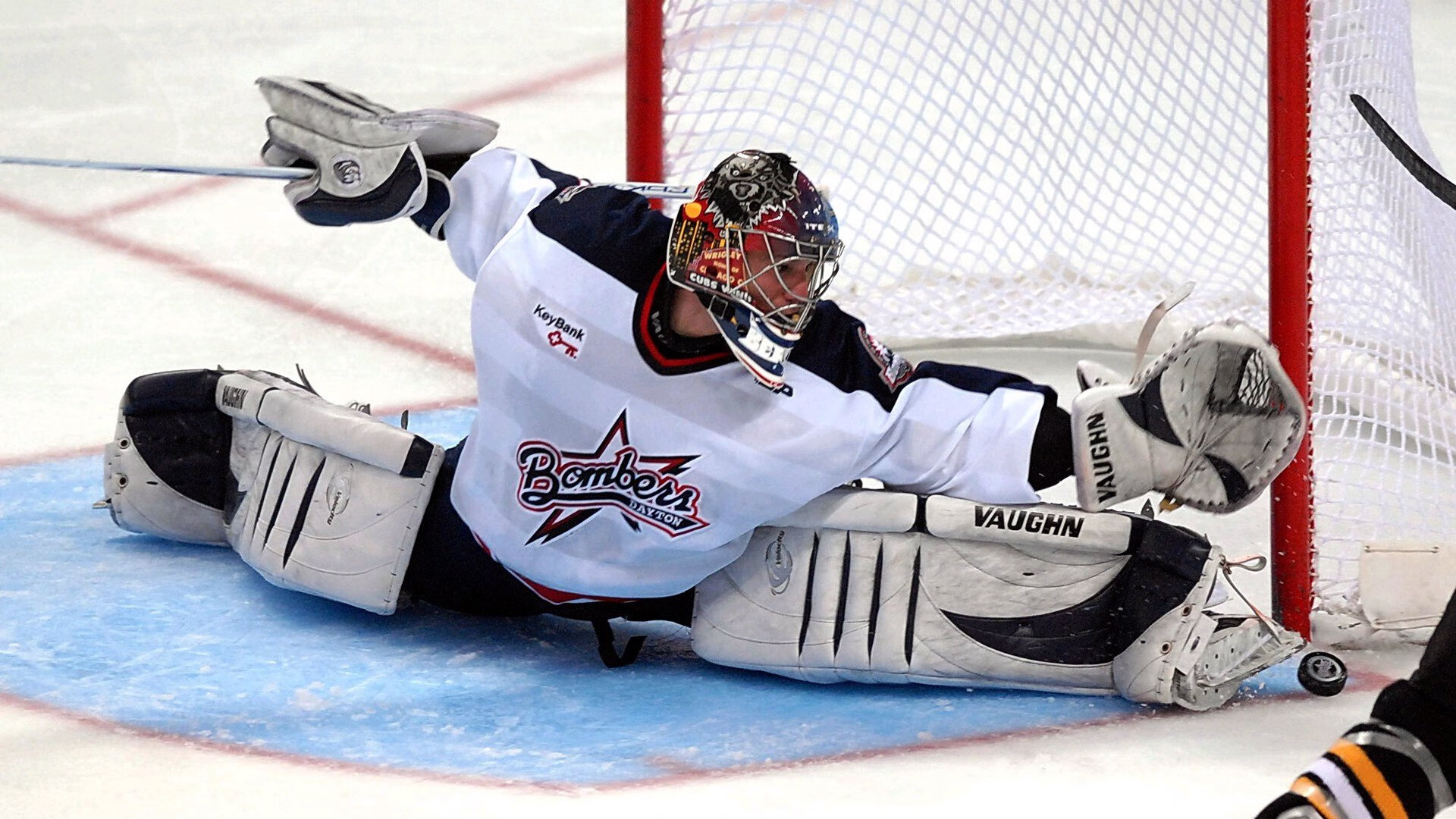 克莱·汤普森末节主宰比赛走向，国王团队篮球完胜灰熊