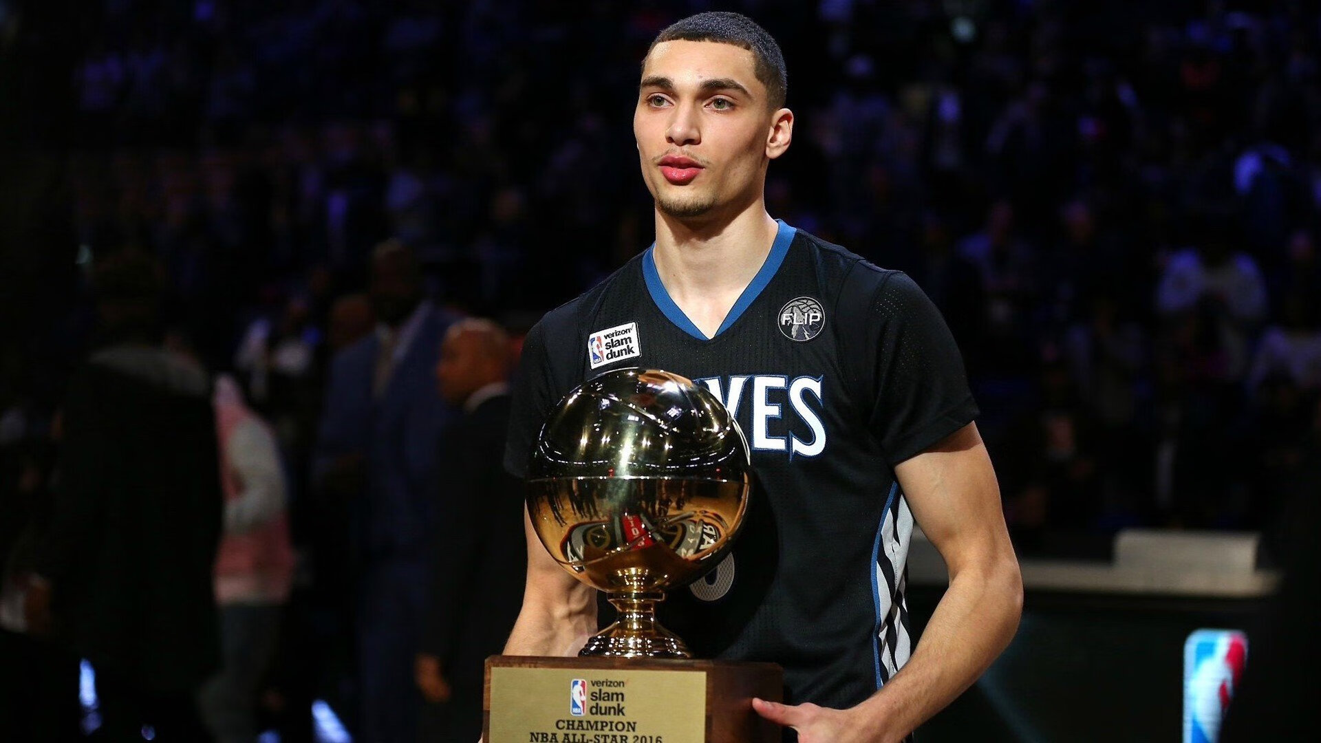 赛场外的总决赛，巴西带走乌克兰球员的全球博弈